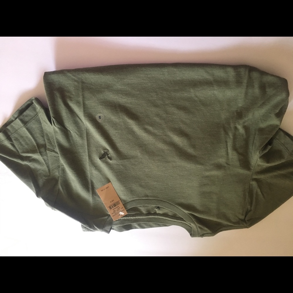 American Eagle men’s tshirts